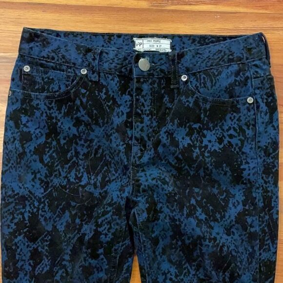 Free People Burnout Velvet Jeans Womens 27 Blue Black Winter Skinny - Picture 6 of 12